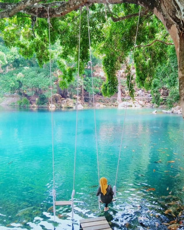 ASAL MULA TELAGA WARNA BIRU