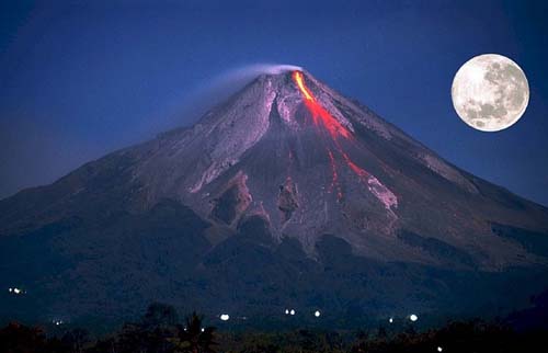 CERITA RAKYAT GUNUNG MERAPI