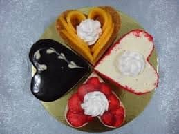 Mini Cakes Heart Shape