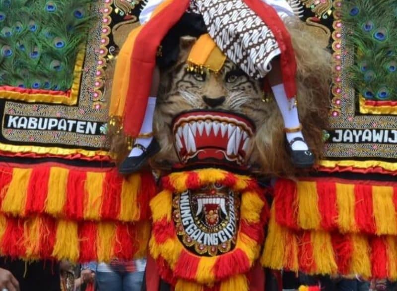 15 Properti Reog Ponorogo Lengkap Beserta Gambar Dan Deskripsi