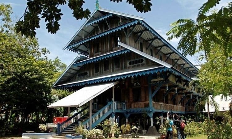 Rumah Adat Sulawesi Tenggara Rumah Adat Sulawesi Tenggara