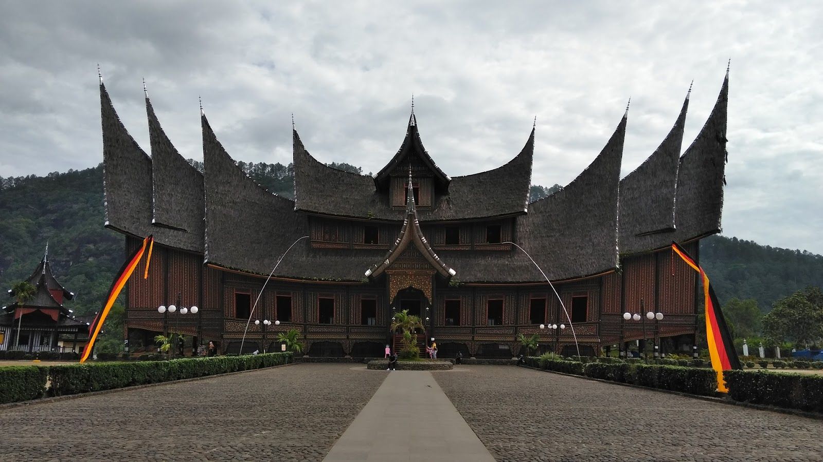 35 Rumah  Adat  Jenis Jenisnya Yang Ada Di Indonesia 