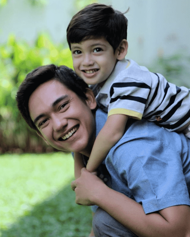 Biodata Adipati Dolken Kehidupan Karir Film Penghargaan Dll