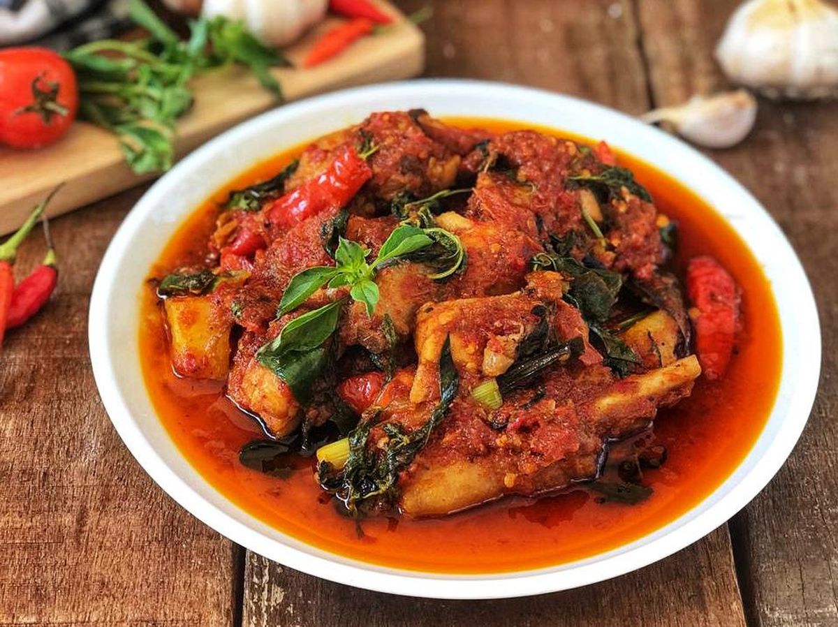 8+ Resep Ayam Woku Kemangi, Asli Khas Manado Ala Chef Juna